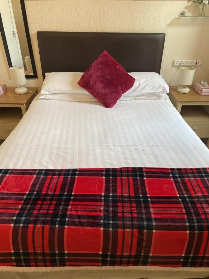 Guest house Emerald York