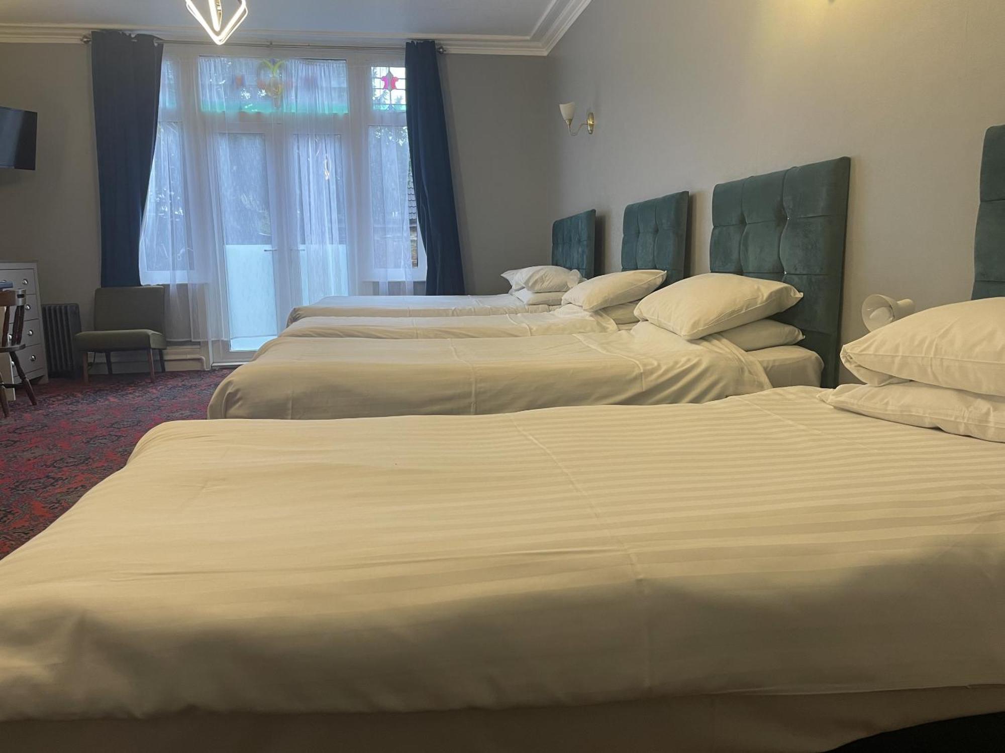 Guest house Emerald